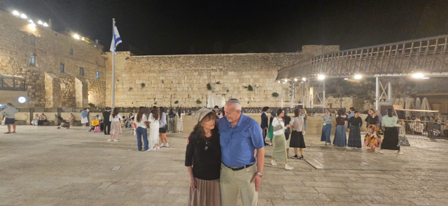 Rabbi and Penny at the wall in Jerusalem